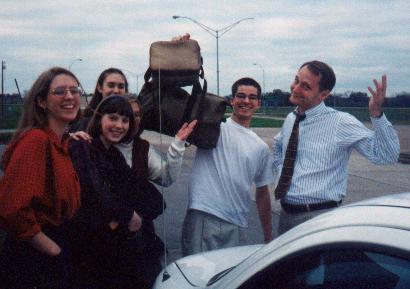 luggage.jpg (20396 bytes)