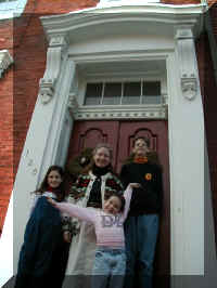 P1010117.JPG (99817 bytes)